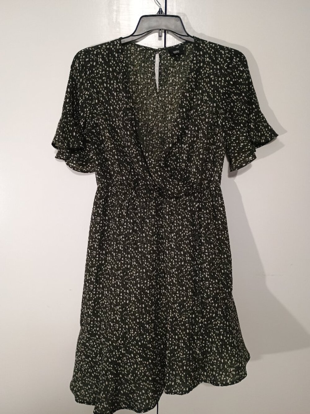 Mossimo Olive Green Abstract Print Faux Wrap Flutter Sleeve Dress M - Picture 2 of 10